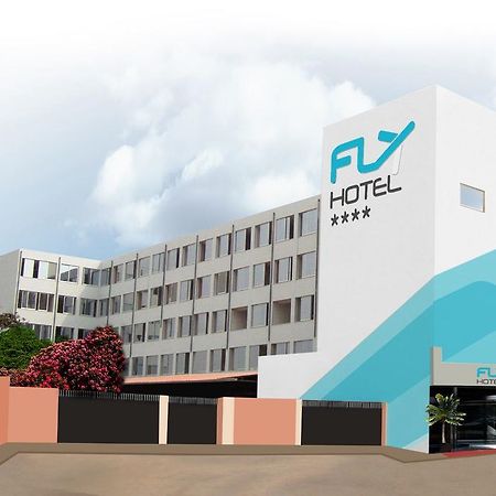 Fly Hotel Luanda Dış mekan fotoğraf