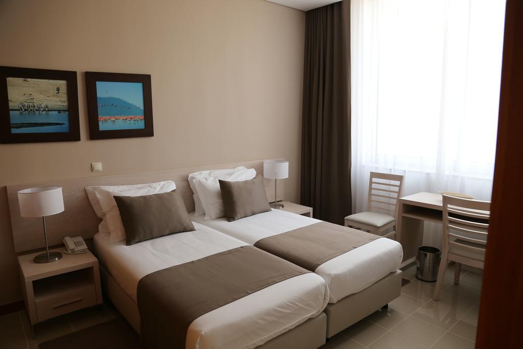 Fly Hotel Luanda Dış mekan fotoğraf