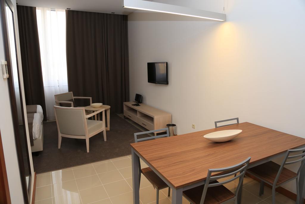 Fly Hotel Luanda Dış mekan fotoğraf
